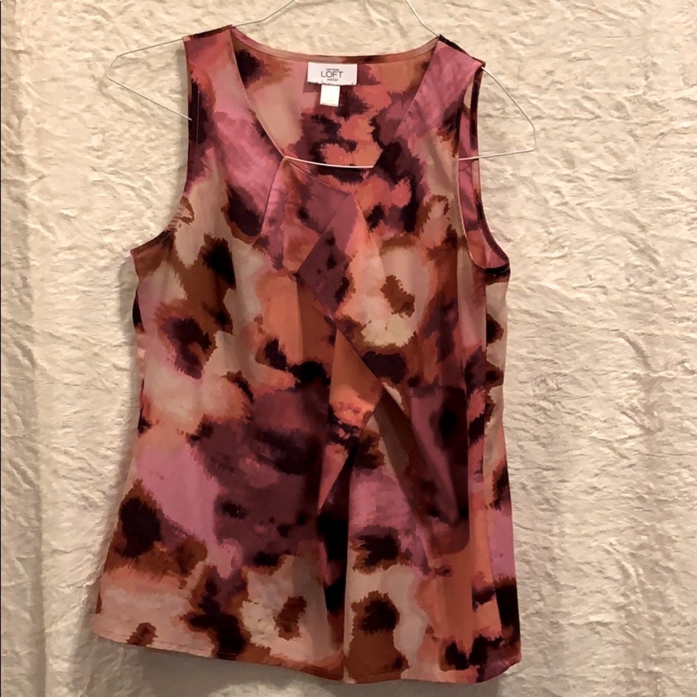 LOFT Women’s sleeveless blouse